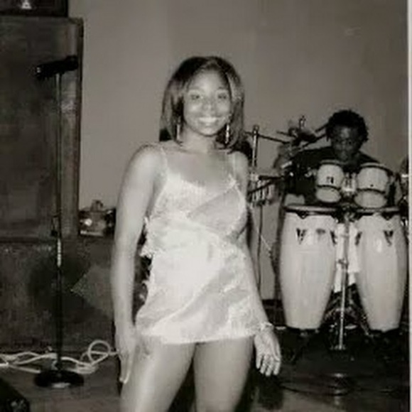 Meet your Posher, Ricki - Picture 1 of 1